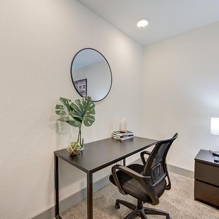 Trendy Midtown Apt, Walk To Shops & Sites, Pets Ok Houston Extérieur photo