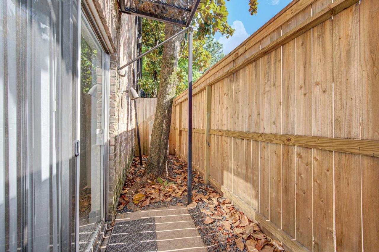 Trendy Midtown Apt, Walk To Shops & Sites, Pets Ok Houston Extérieur photo