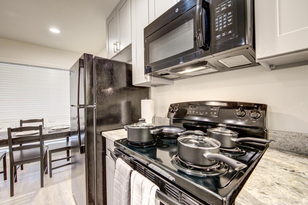 Trendy Midtown Apt, Walk To Shops & Sites, Pets Ok Houston Extérieur photo
