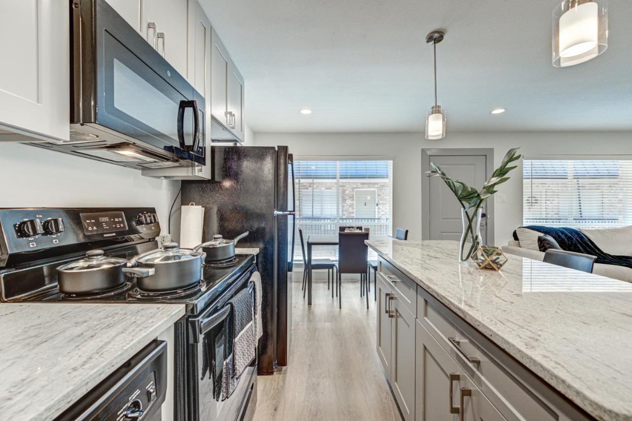 Trendy Midtown Apt, Walk To Shops & Sites, Pets Ok Houston Extérieur photo