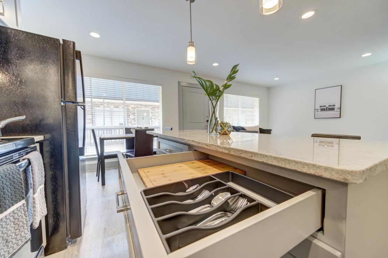 Trendy Midtown Apt, Walk To Shops & Sites, Pets Ok Houston Extérieur photo