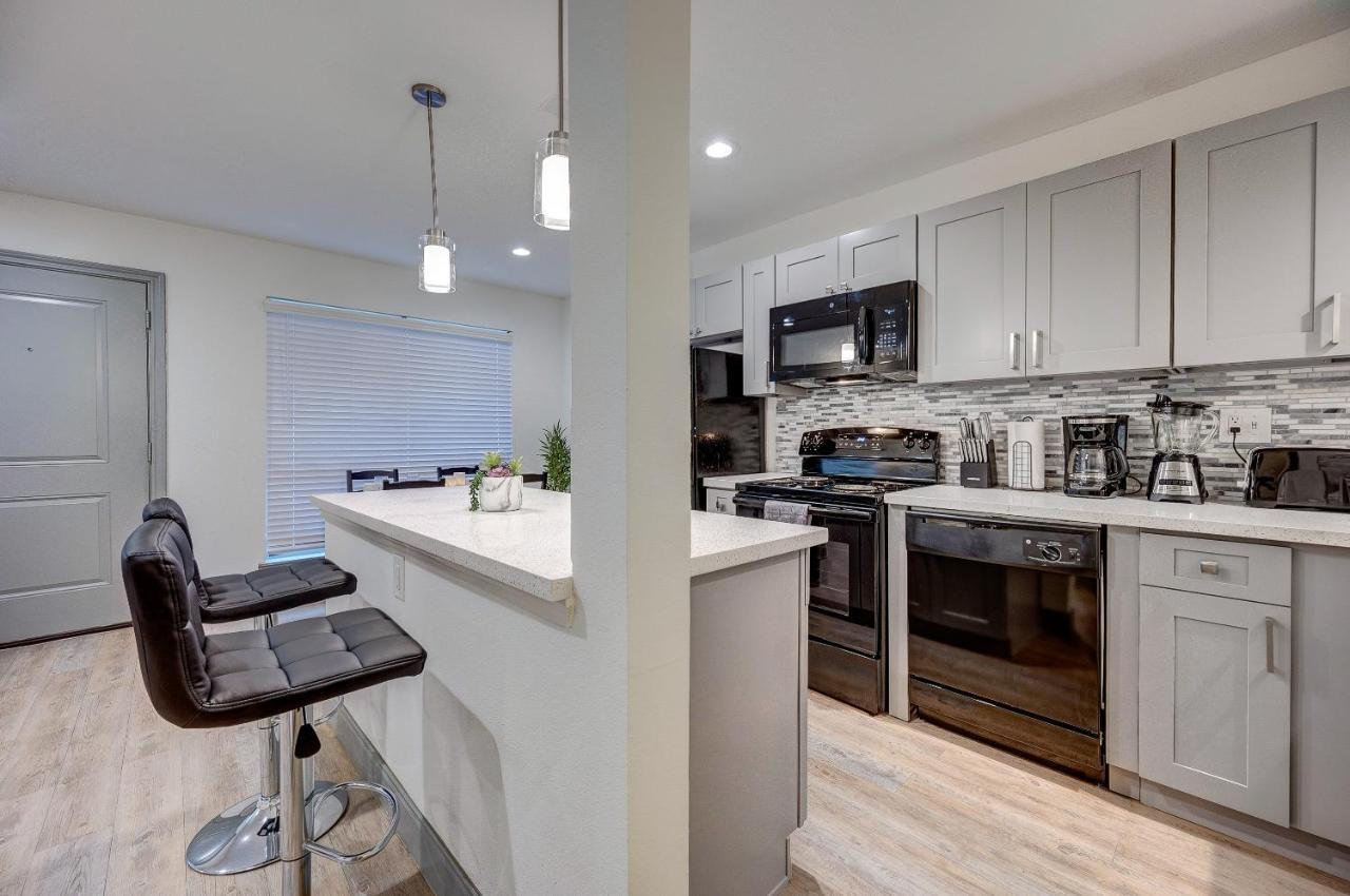 Trendy Midtown Apt, Walk To Shops & Sites, Pets Ok Houston Extérieur photo