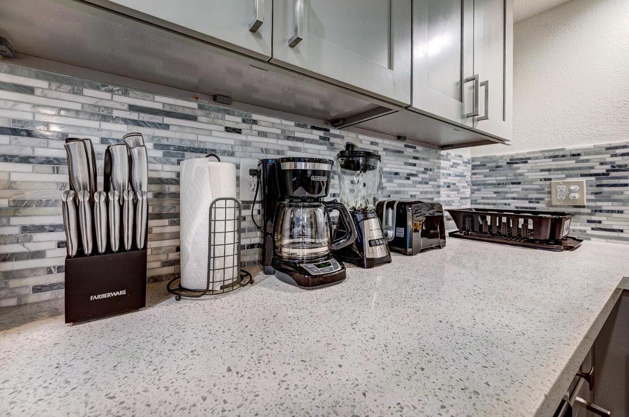 Trendy Midtown Apt, Walk To Shops & Sites, Pets Ok Houston Extérieur photo