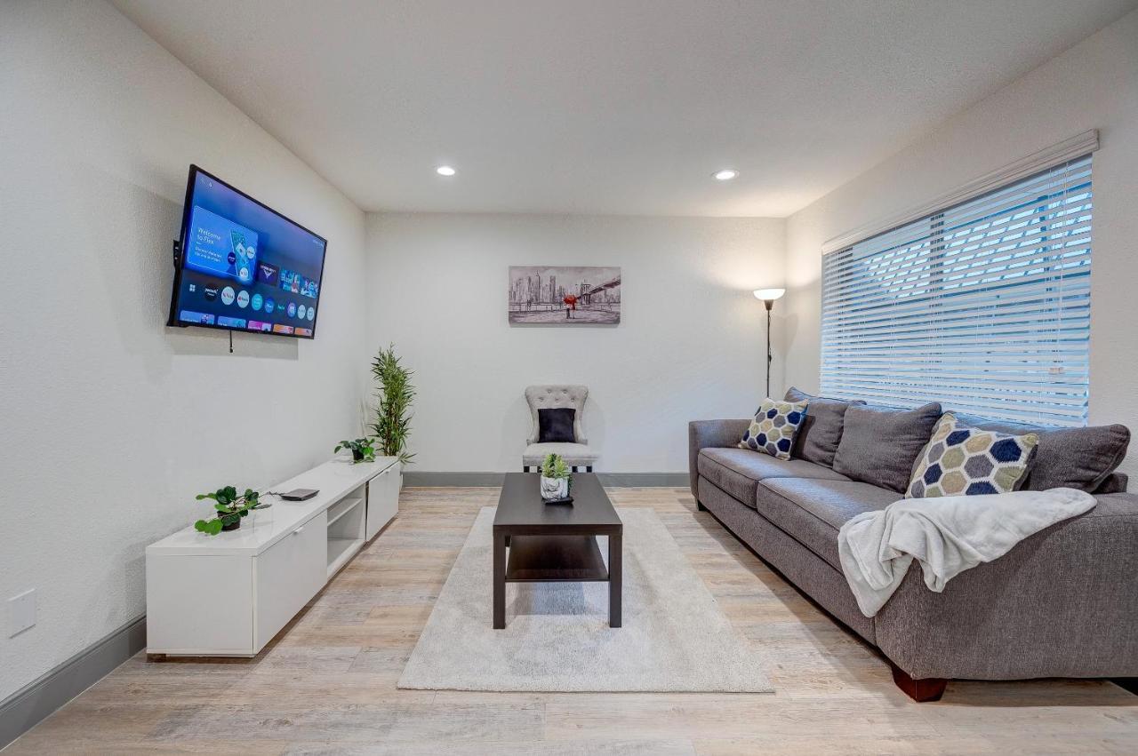 Trendy Midtown Apt, Walk To Shops & Sites, Pets Ok Houston Extérieur photo