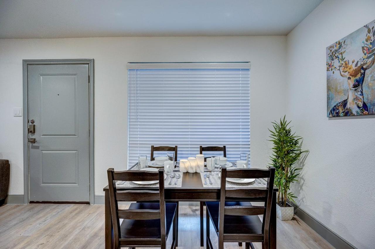 Trendy Midtown Apt, Walk To Shops & Sites, Pets Ok Houston Extérieur photo