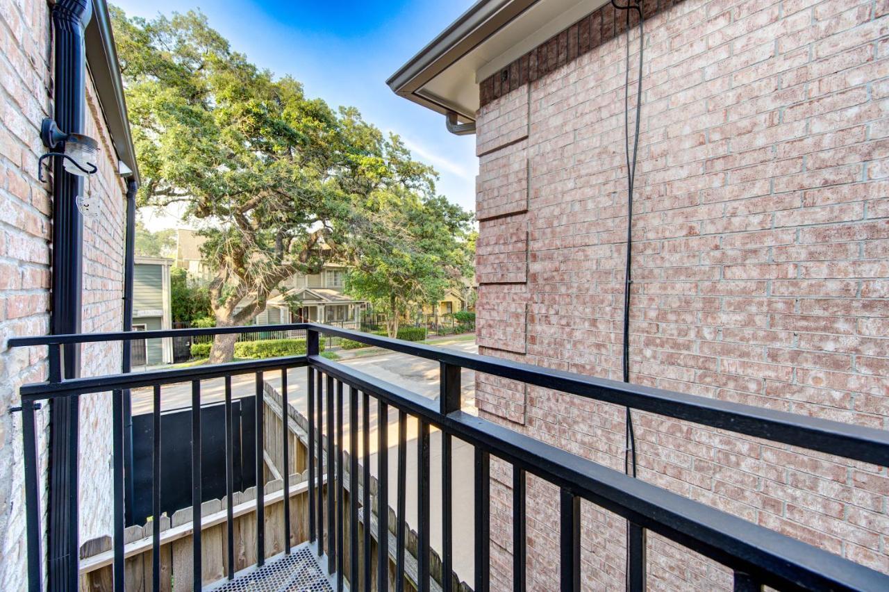 Trendy Midtown Apt, Walk To Shops & Sites, Pets Ok Houston Extérieur photo